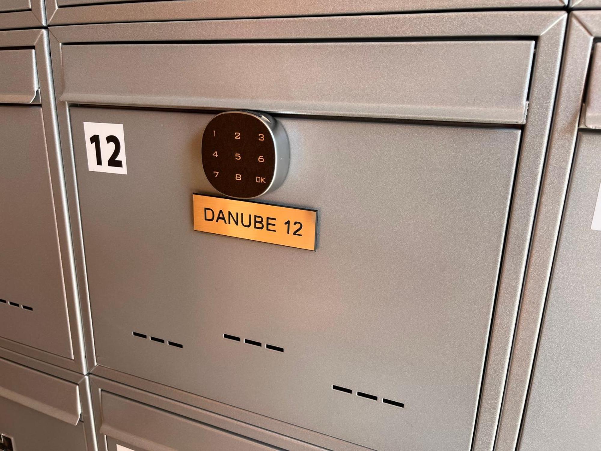 Danube12 Lägenhet Šamorín Exteriör bild